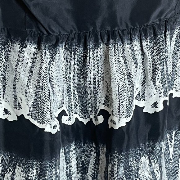 New CAbi Dazzle Silk Tunic Top Lace Look Tank NWT Size 10 Black - Picture 4 of 11